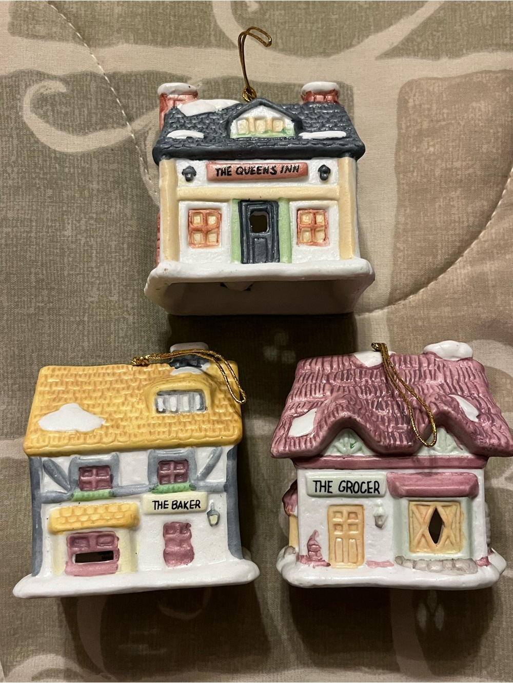 Vintage 1991 Reader's Digest ceramic Christmas Ornament Village (set of 3)